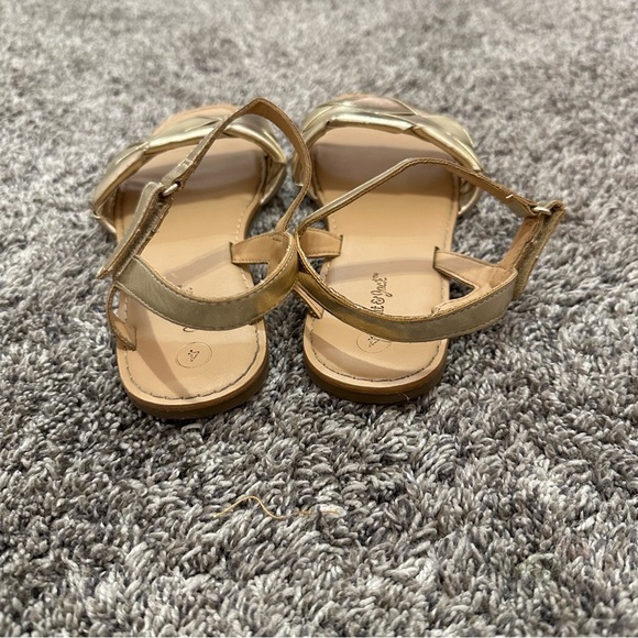 gold Cat & Jack sandals size 4 - Picture 3 of 5